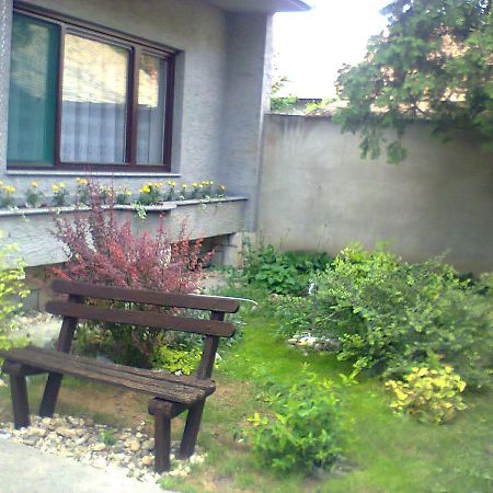 Domacinstvo Opavski Backi Petrovac Esterno foto